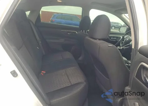 2018 Nissan Altima 2.5 z USA, uszkodzony, nr VIN 1N4AL3AP4JC182722